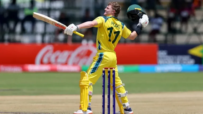 Oliver Peake poised to eclipse Ricky Ponting with historic Australia debut – اولیوَر پیک نے تاریخ رقم کر دی: آسٹریلیا کے سب سے کم عمر ون ڈے بلے باز – ریکِی پونٹنگ کا ریکارڈ توڑا