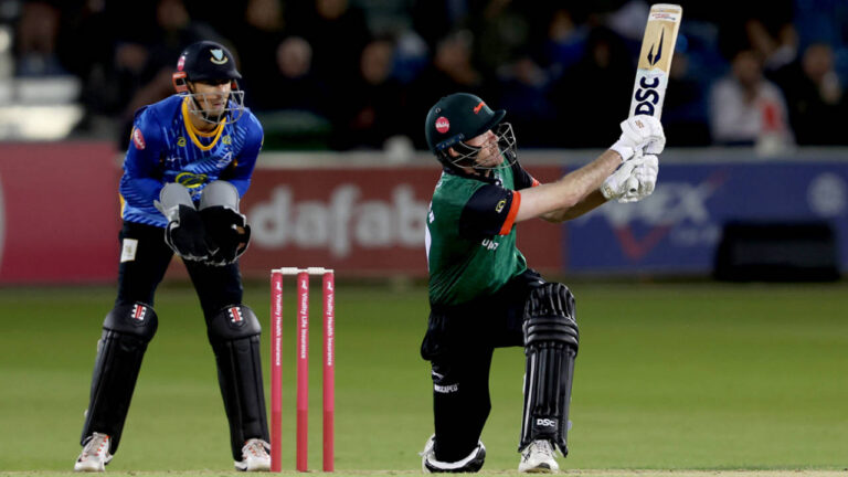 Ashton Turner half-century guides Foxes to victory at Hove | لیسٹر شائر کی شاندار فتح